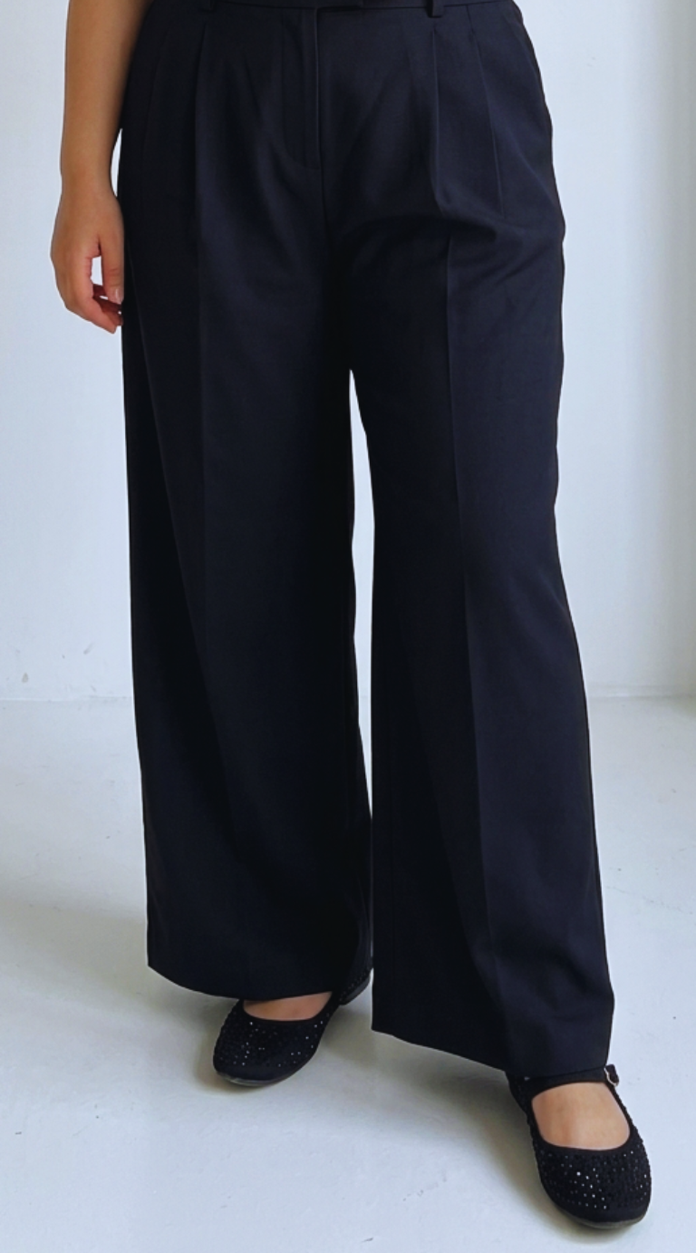 Pantalon Large Taille Haute – Style Élégant